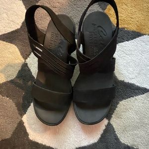 Sketchers wedge sandal size 8